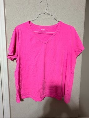 Old Navy Hot Pink V-Neck Short Sleeve Tee